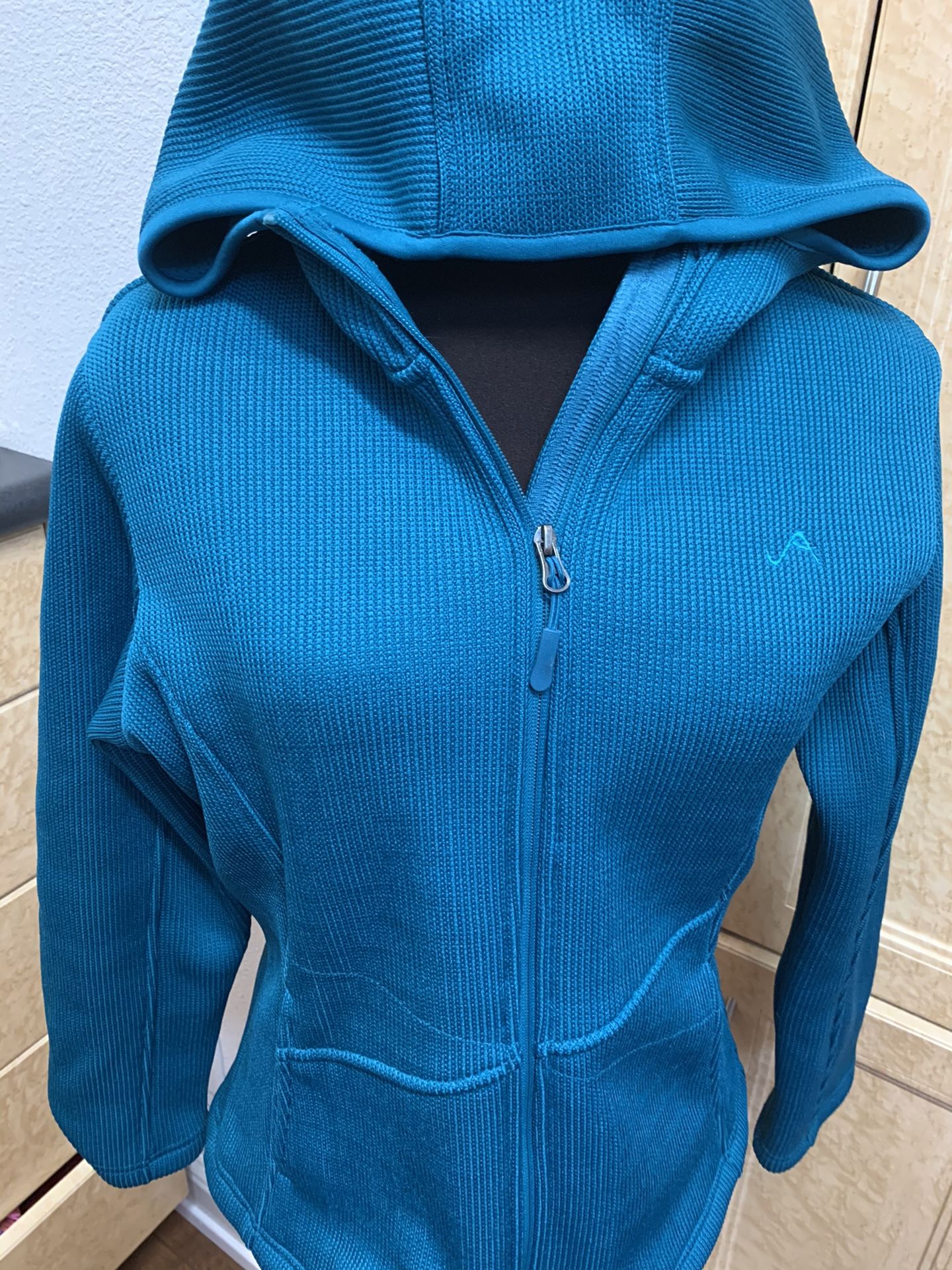 Blue green teal jacket medium