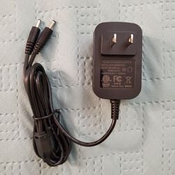 8.4V 1.2A Dual-Channel Charger For Drone Li-ion Battery   Ig