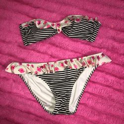 Victoria’s Secret Size Medium Strapless Bikini 