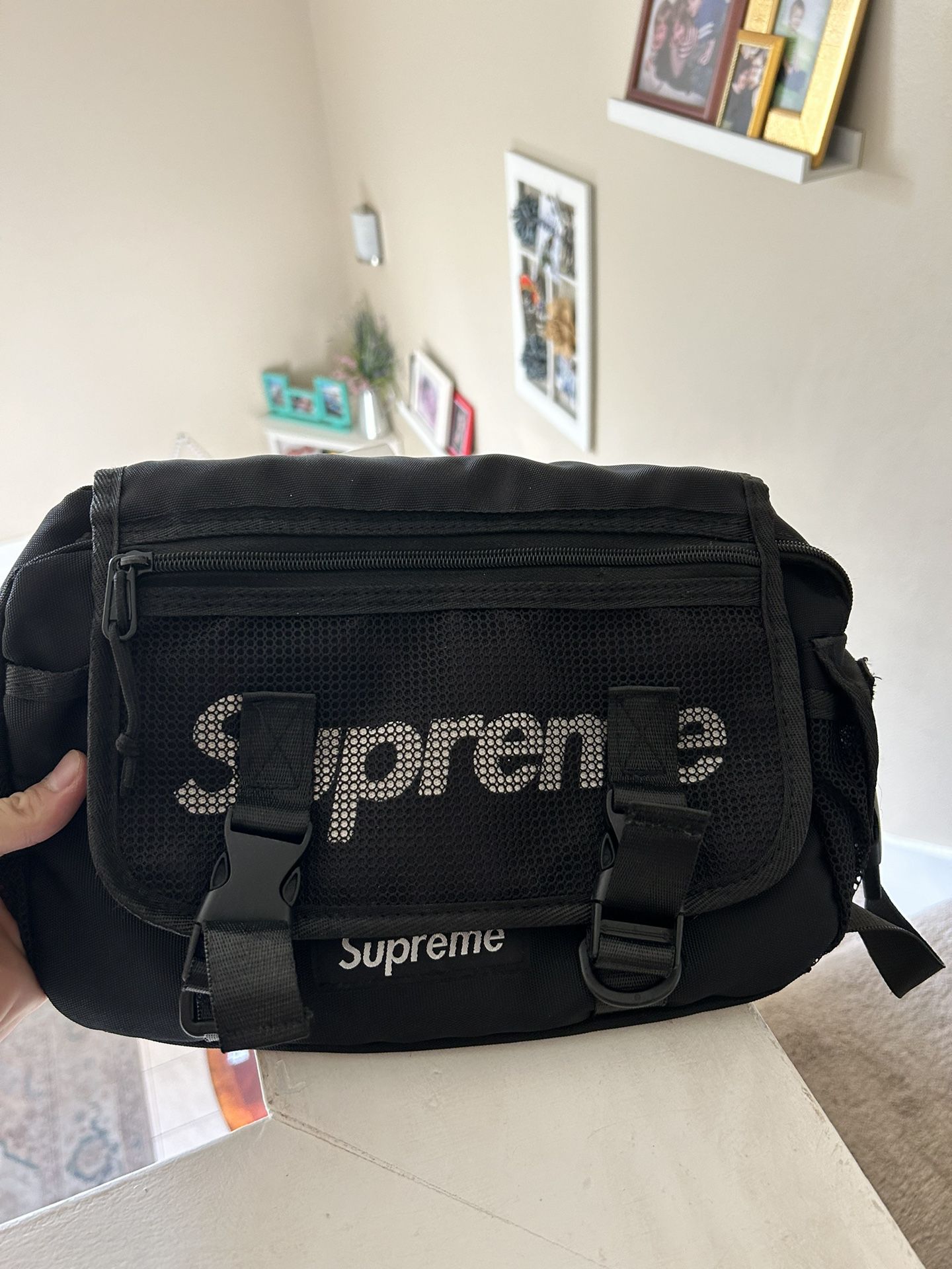 Supreme Side Bag 