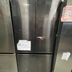 Icemaker inside Samsung Refrigerator Fridge DM for delivery