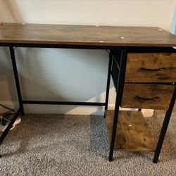 brown desk 