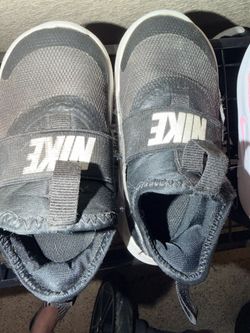 Nike Flex Runner Black Slip On Shoes Size 6.5