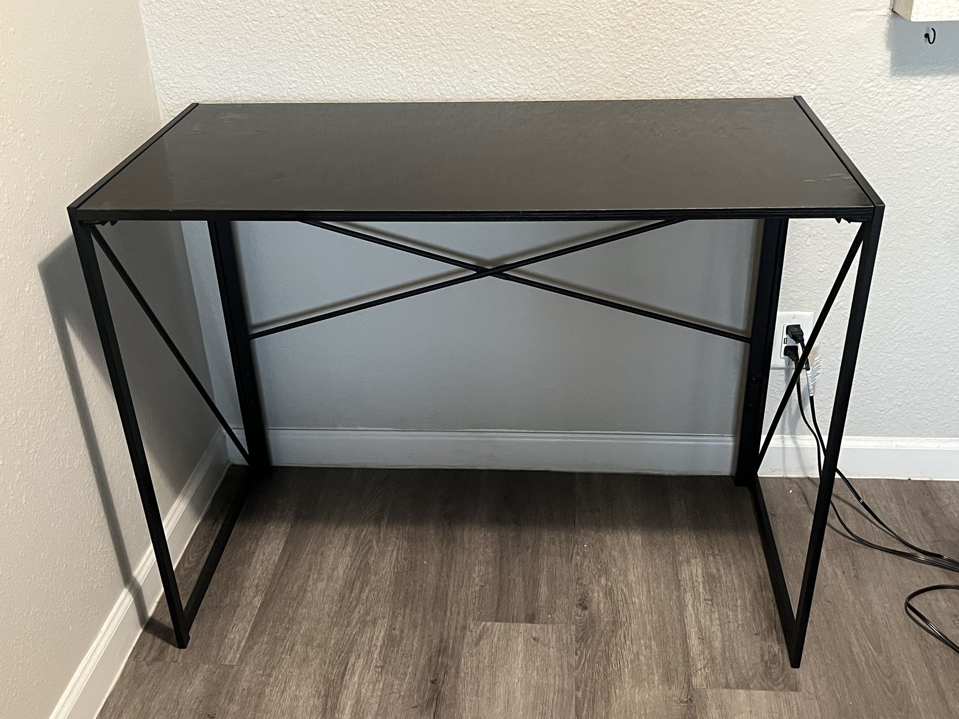 All Black Basic Office/homework Table Obo