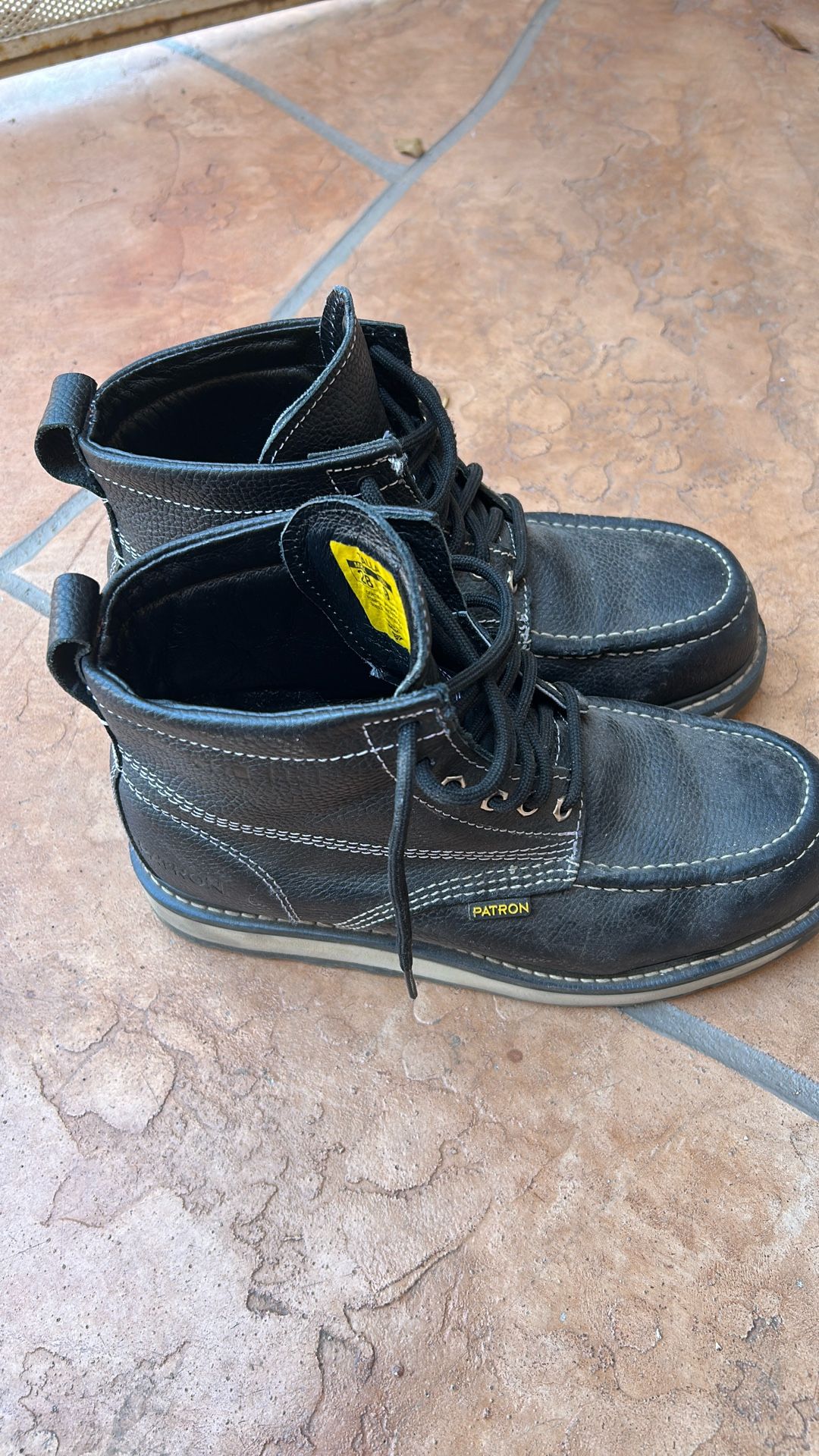 Patron  Work, Boots