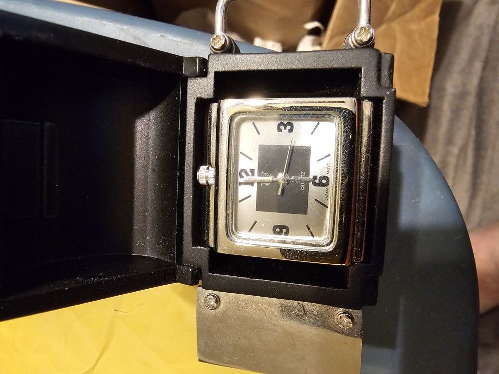 Bbq Grill Desk Clock
