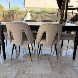 Dining Table and Chair set