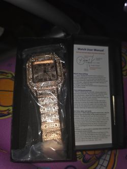 I have band new men watch for sale made with alloy