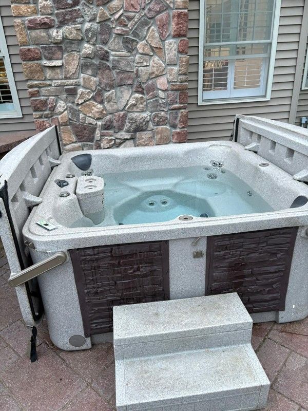 Jacuzzi Hot Tub