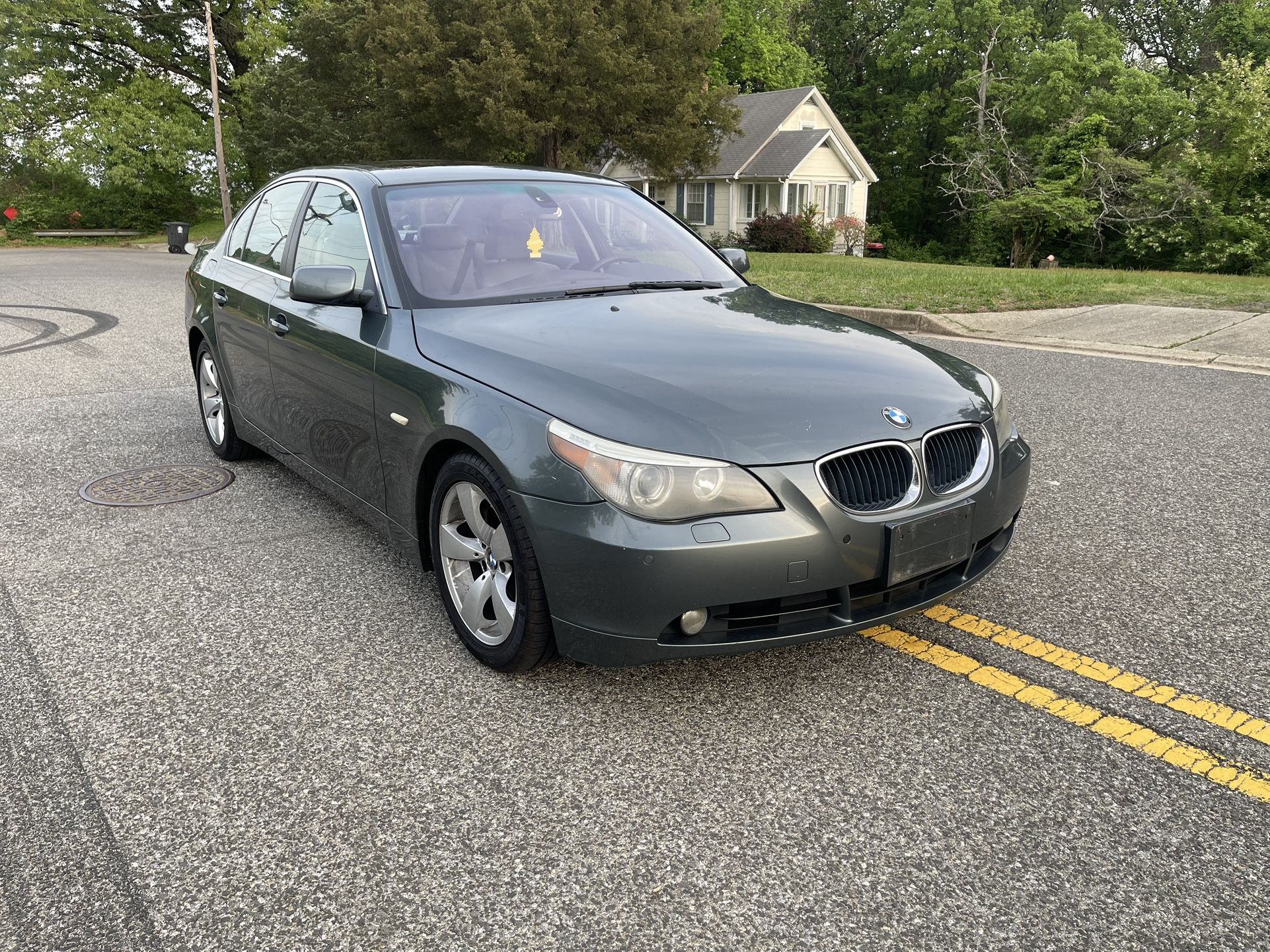 2004 BMW 530i
