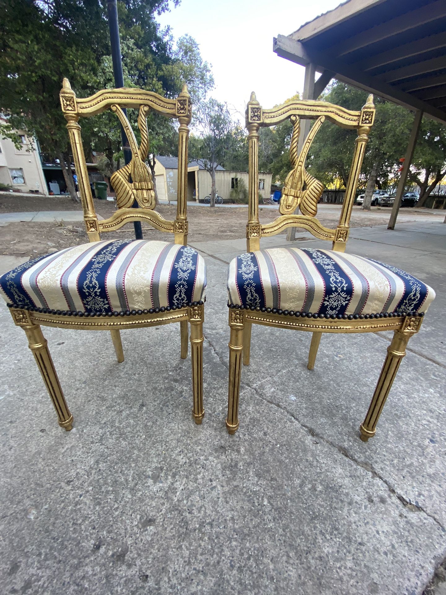 Antiques Chairs