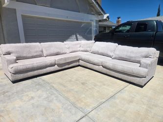 Free Delivery/ Ashley Furniture Sectional Sofa