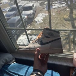 Preowned Jordan 1 New York to Paris Men’s Size 11 OG All $115