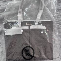 Brand New Michael Kors Purse 