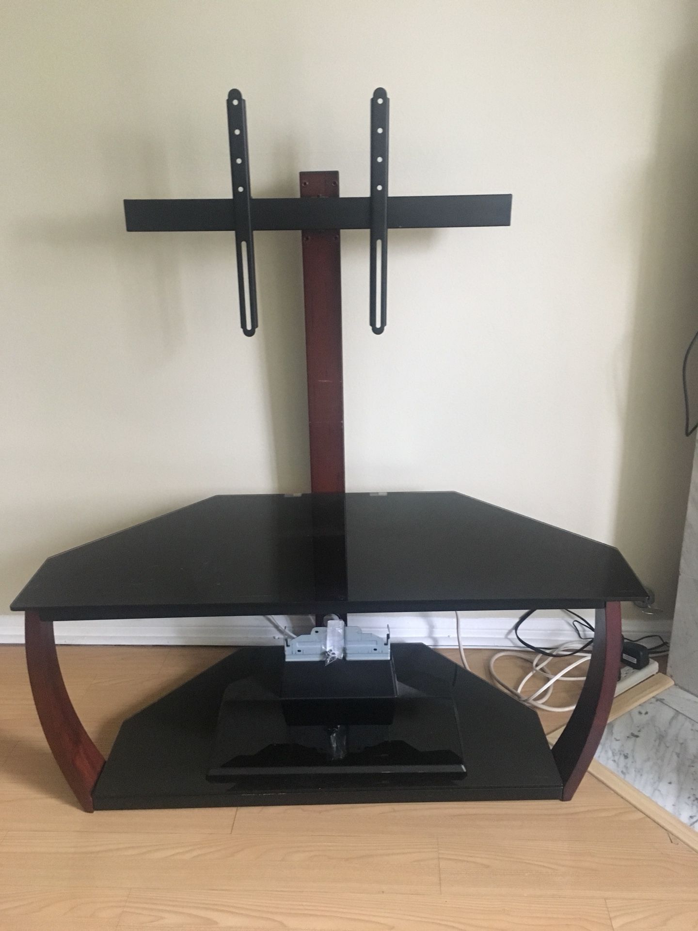 Corner or center TV Stand with tilting stand option