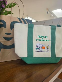 PEANUTS x Starbucks tote bag