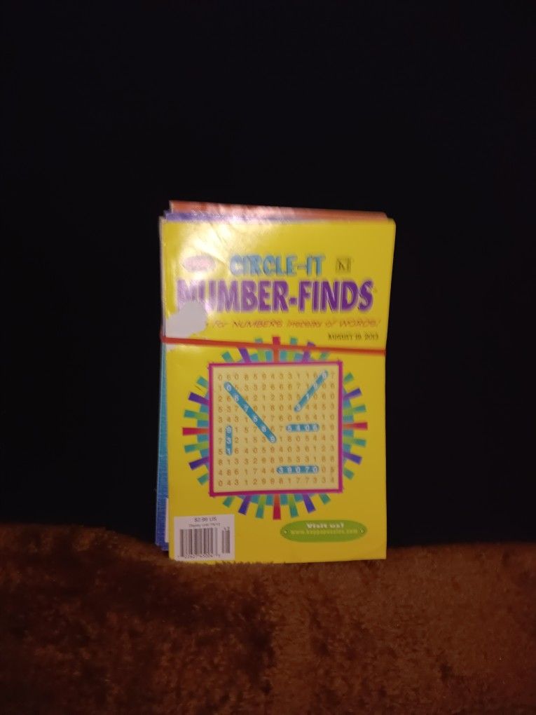 2 Set Of 4 Fill-in And Word Search Puzzle Books