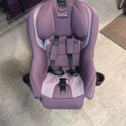 Nuna Rava Car seat 