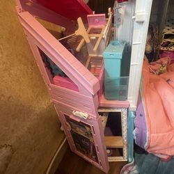 Barbie dream house for free!
