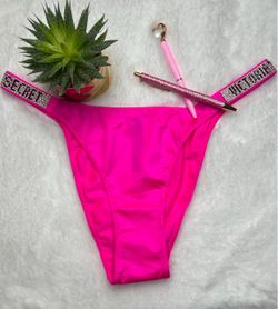 🩷L-Hot Pink Brand  New, No tags🩷