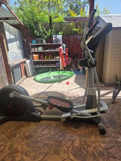 Freemotion elliptical