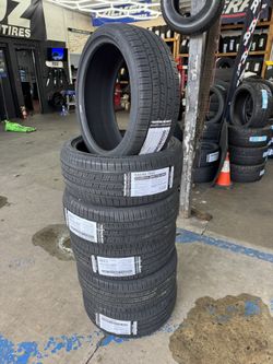 Royal Black 215/40/18