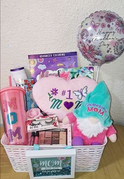 MOTHER'S DAY GIFT BASKET. ( PICK UP IN MODESTO.)