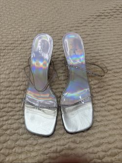 Jacqueline Ferrari Lucinda Women's Shimmering Acrylic Silver Clear Heels Sz 8.5M