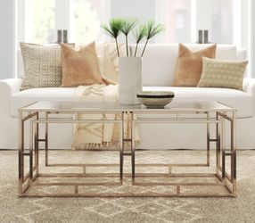 Faux marble coffee Table. Like New