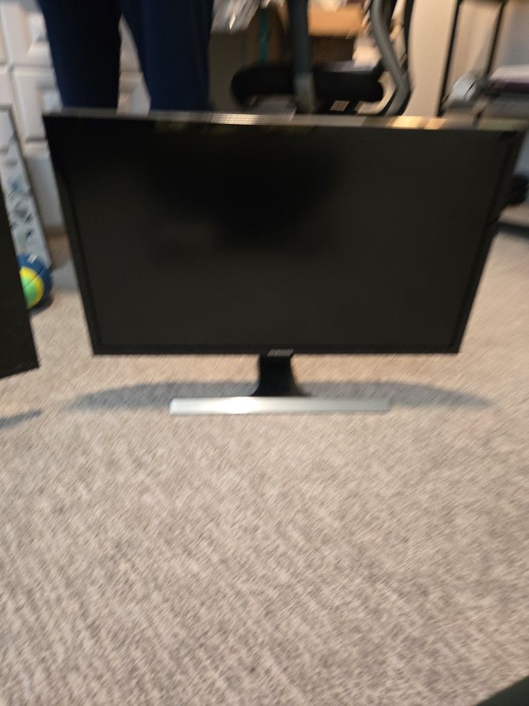 Free Samsung Monitor 