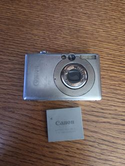 Canon PowerShot SD300 Digital ELPH Camera 4.0MP Y2K Digicam Vintage Silver