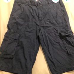 Boys size 18 blue Levi shorts