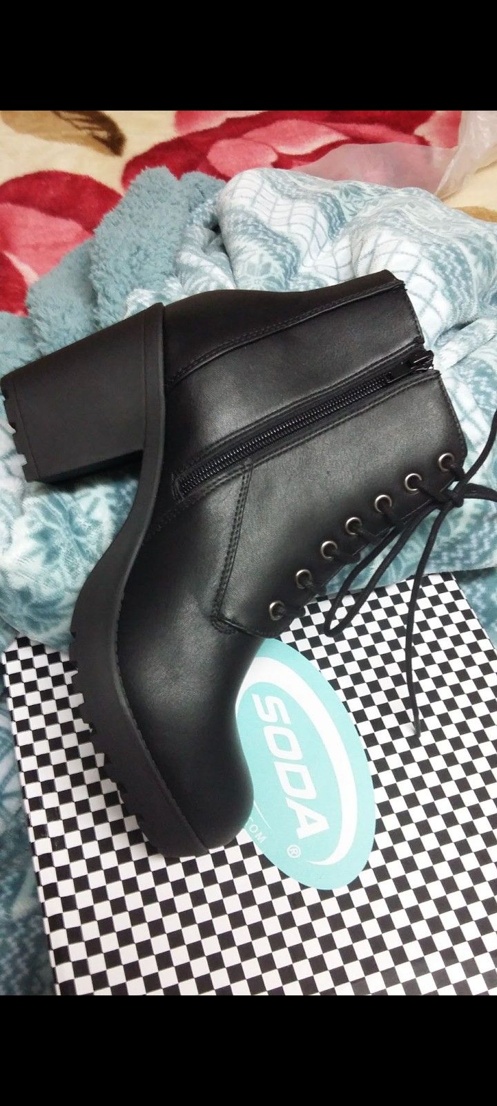 New With Tags High-quality Woman's Ankle Boots Size 10 Great Gift For Someone $40