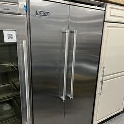 Viking Professional Side By Side Built In 42” Refrigerator Counter Depth Open Box