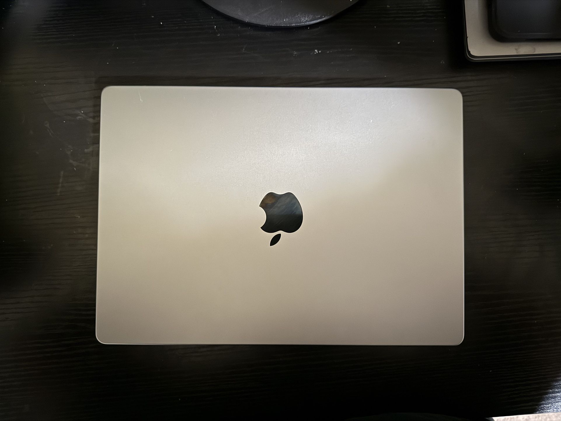 2021 MacBook Pro M1 Pro 14 Inch 512 GB (16 GB Ram)