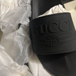 Gucci Logo Rubber Slide Sandal
