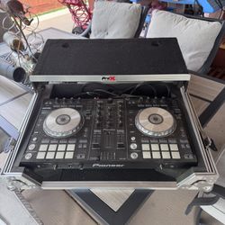 Super Awesome Pioneer DJ DDJ-SR W/ Case! 
