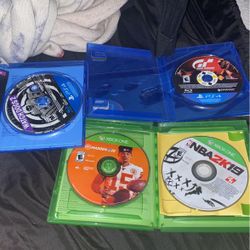 A lot Of Games All Work Barely Any Scratches 