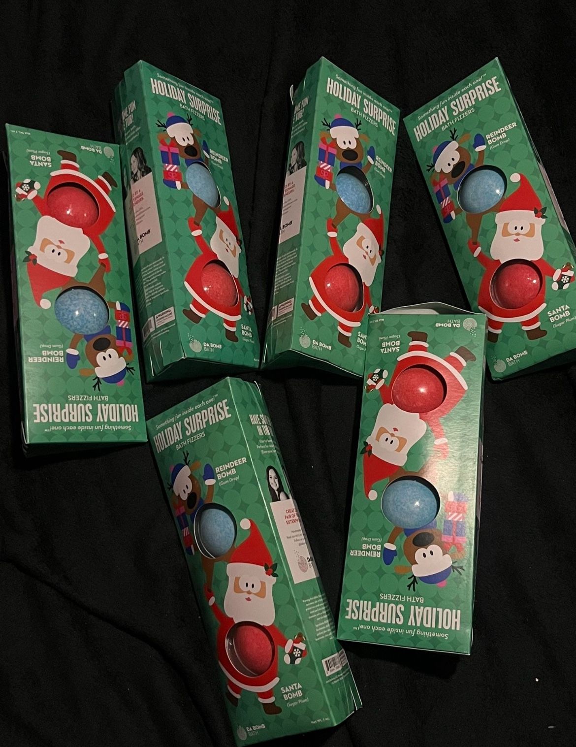 da bomb 2-Pc. Holiday Surprise Santa & Reindeer Bath Bombs Set