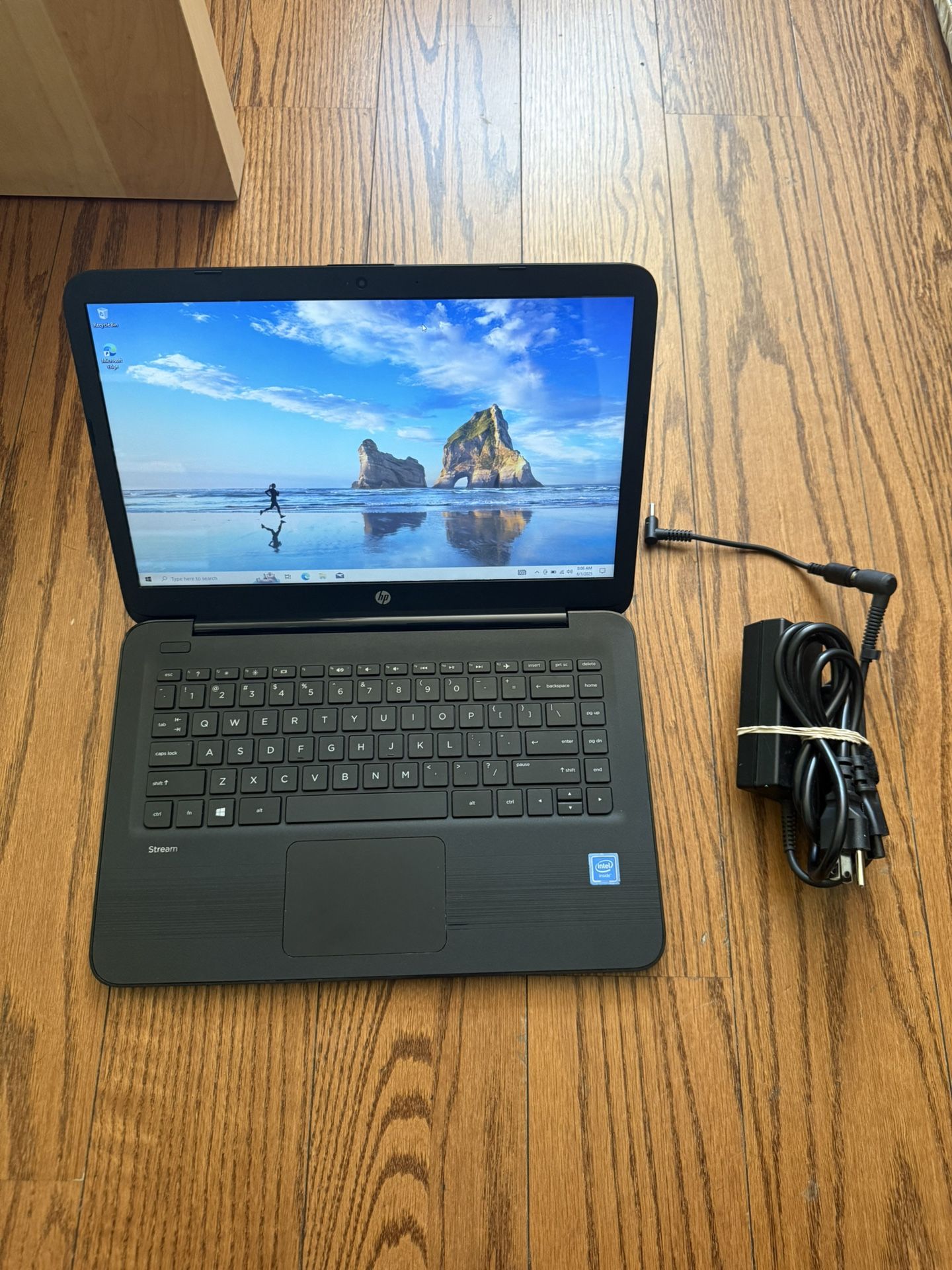HP Stream 14”/4GB RAM/64GB eMMC/Fully functional