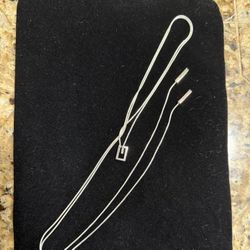 silver stylish necklace 24" 