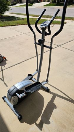 Elliptical Trainer Machine