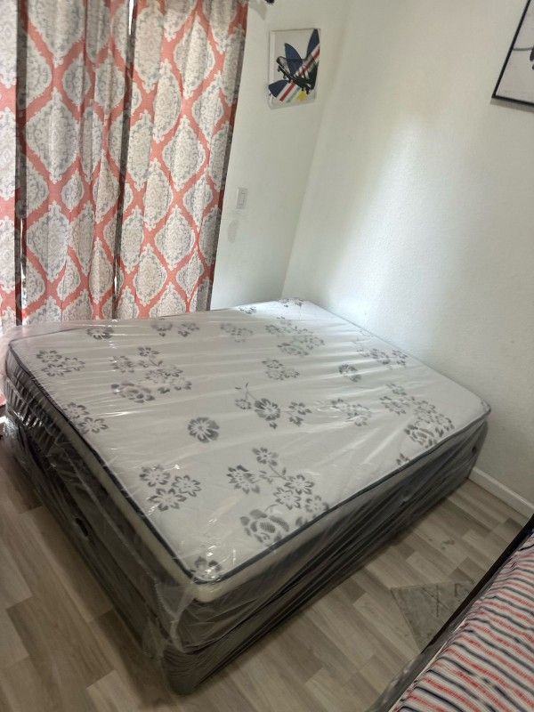 NEW QUEEN PILLOWTOP SET MATTRESS AND BOX SPRING2pcs..... for Sale in Miami Gardens, FL OfferUp