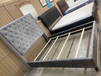 Gray Velvet Tufted Upholstered Bed Frame