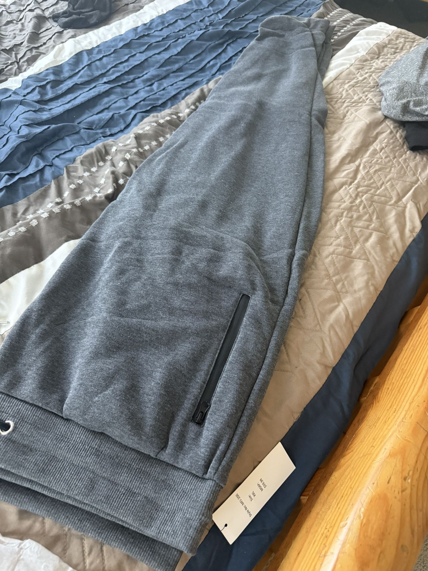 Brand New Men’s Joggers XXL