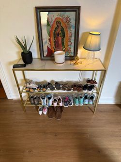 Shoe rack entry table