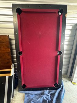 7 Ft Red Felt Pool Table – Project / As-Is