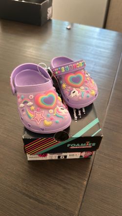 Skechers