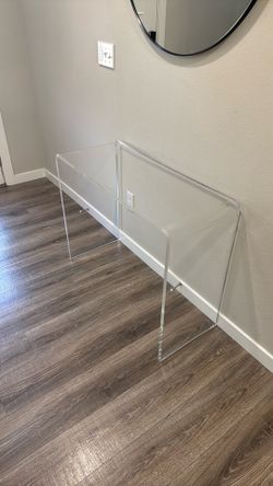 Acrylic table