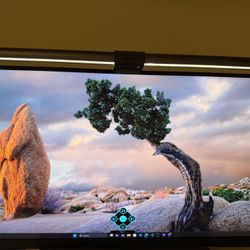 Samsung Odyssey G7 28” 4k 144hz Gaming Monitor